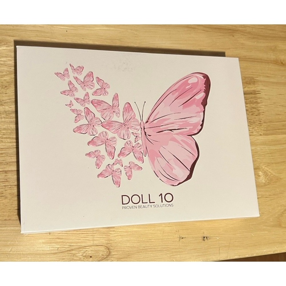 Doll 10 Shades of Possibility 6pc‎ Lip Crayon Boxed Set New Open Box